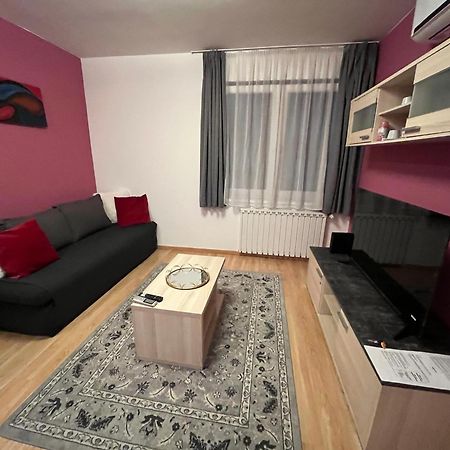 Corvin Pearl Deluxe Apartment Budapest Luaran gambar