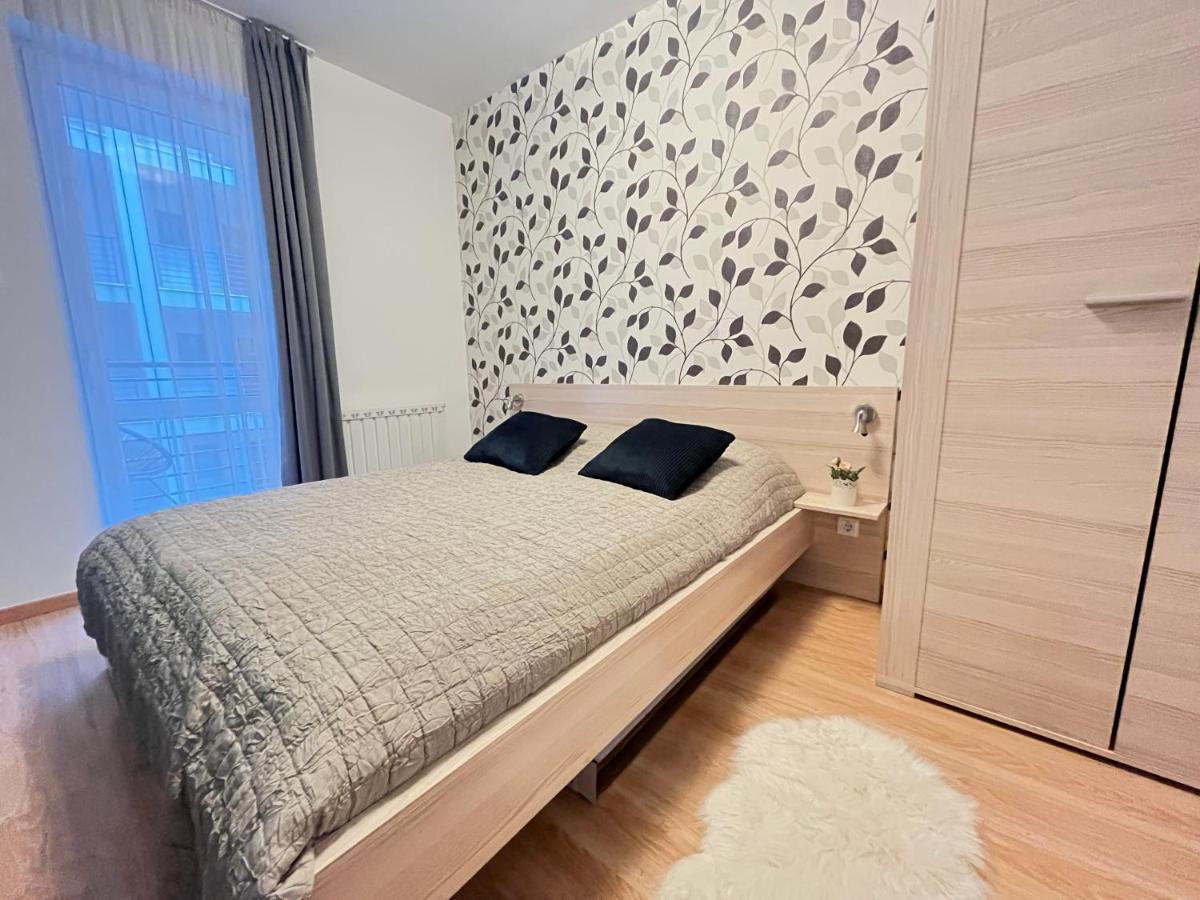 Corvin Pearl Deluxe Apartment Budapest Luaran gambar